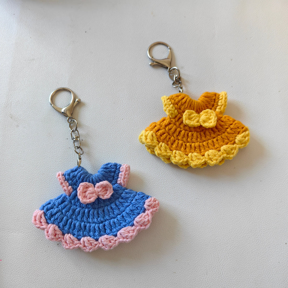 crochet mini dress keychain pattern | DIY Keychain Color:Bean Green midsize Simple Blue Modest Long Doll dress Need help